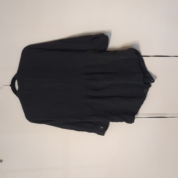 Black button top - Picture 3 of 4